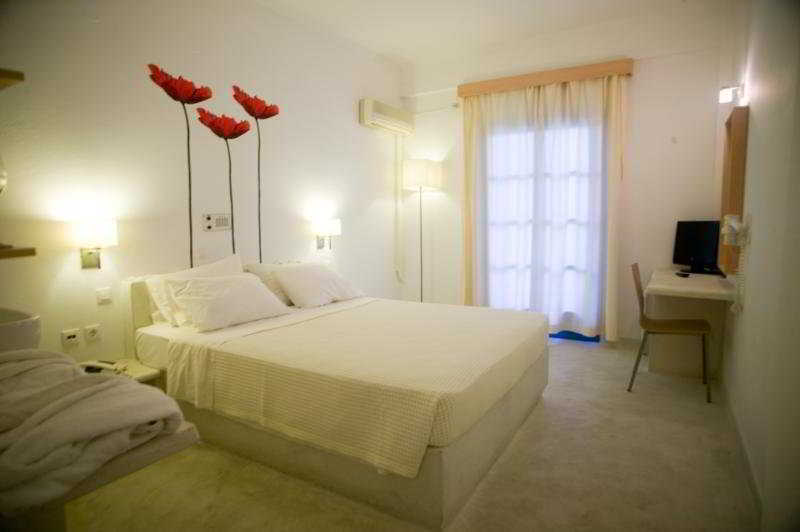 Hotel 28 คามารี ภายนอก รูปภาพ